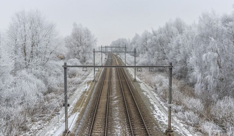 18-01-17-02-rails-winter.jpg